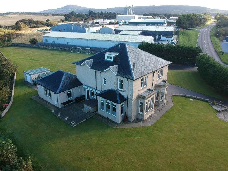 Extra Large Holiday Home In Buckie With Sea Views Exteriér fotografie